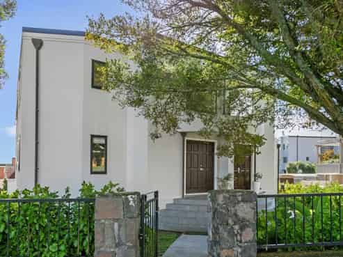 18 Kaimata Street, Saint Heliers