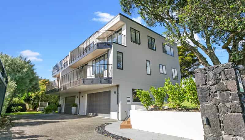 18 Kaimata Street, Saint Heliers