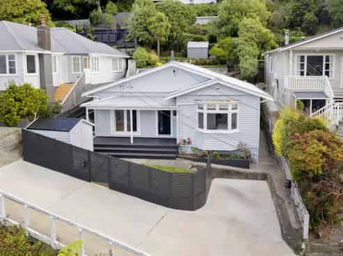 89 Farnham Street, Mornington