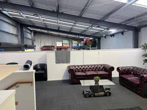 WAREHOUSE / OFFICES WITH YARD ON JOHN
