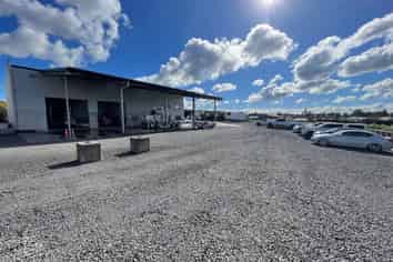 WAREHOUSE / OFFICES WITH YARD ON JOHN
