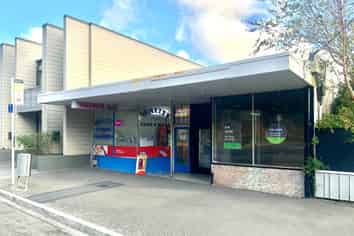 Lease a Suburban Cafe or Creative Oasis! 