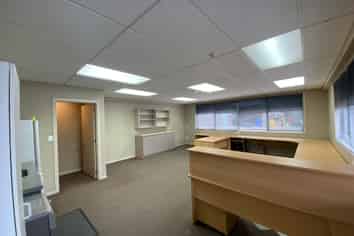 Price Reduction! Tidy Middleton Office.