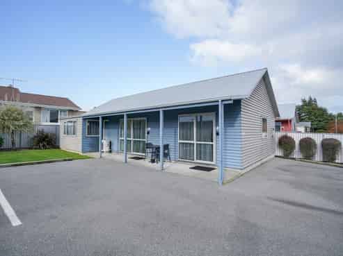 305 Tay Street, Turnbull Thomson Park