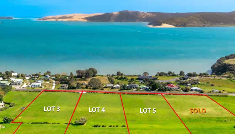 16 Koutu Point Road, OPONONI