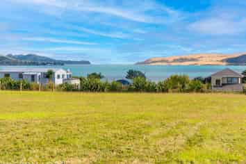 16 Koutu Point Road, OPONONI