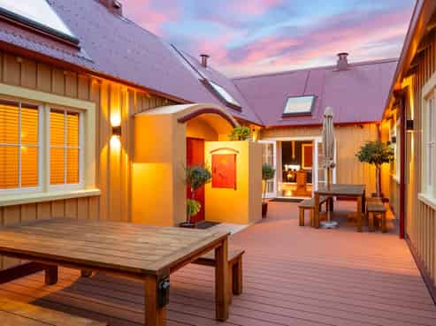 Fully Refurbished Schoolhouse - Nelson City 