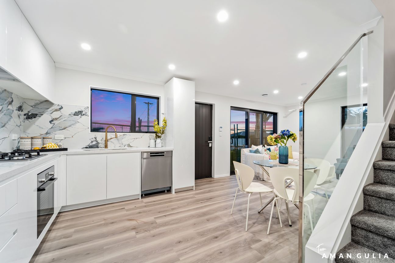 Brand New Home, Walk to Train Station - Ansicht 2