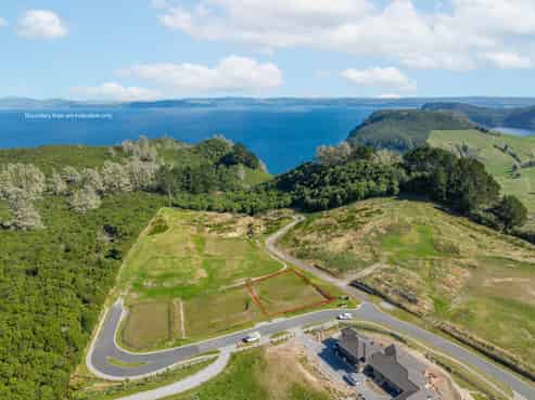2 Glendas Way, Acacia Bay