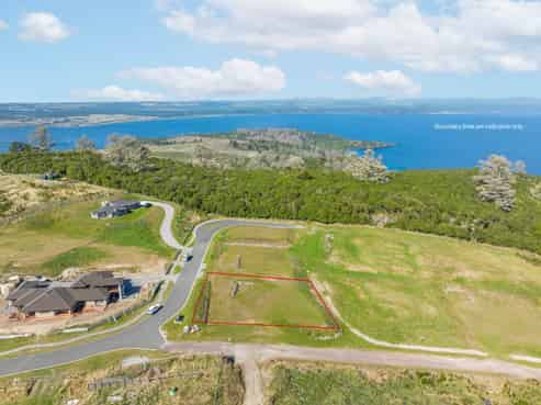 2 Glendas Way, Acacia Bay