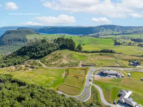 2 Glendas Way, Acacia Bay