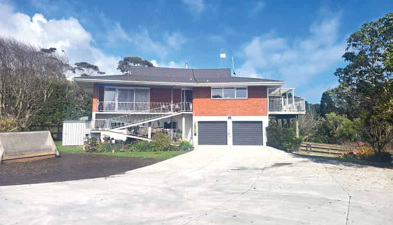 30 Motukari Place, Onaero