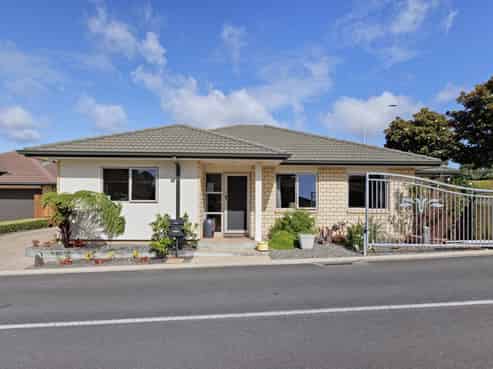 Live the Dream: The Perfect Blend of Lifestyle and Income