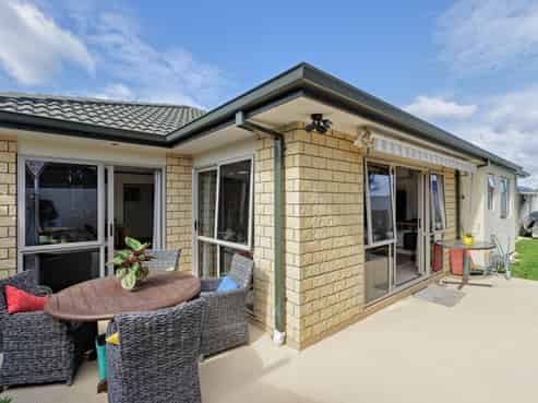 Live the Dream: The Perfect Blend of Lifestyle and Income