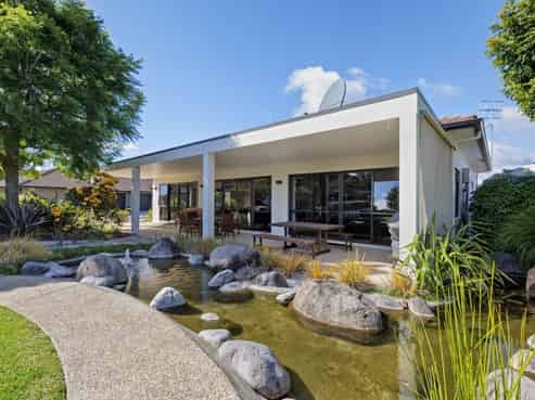 Live the Dream: The Perfect Blend of Lifestyle and Income