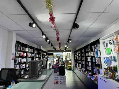 Popular Three Lamps Ponsonby retail gem