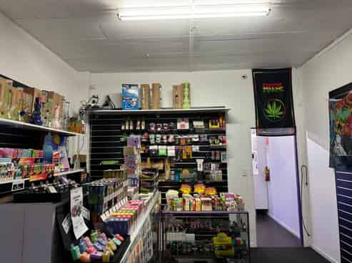 Popular Three Lamps Ponsonby retail gem