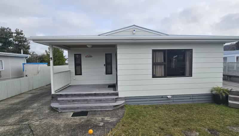 223A Kiwi Road, Whangamata