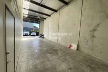 Price Reduced! Ultimate Mancave On Marua Rd