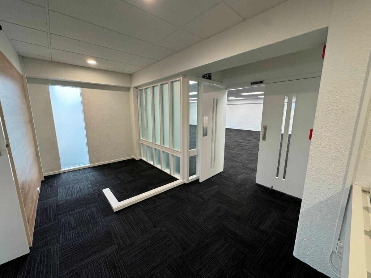 First Floor Office Space With Corner Profile - Ansicht 4