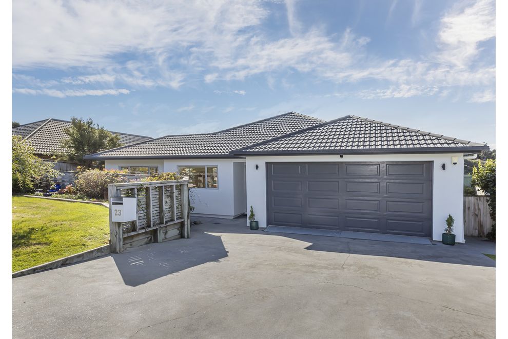 23 Te Puia Drive, Aotea, Porirua City For Sale realestate.co.nz