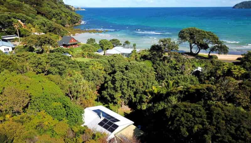 1 Omanawa Lane, Great Barrier Island