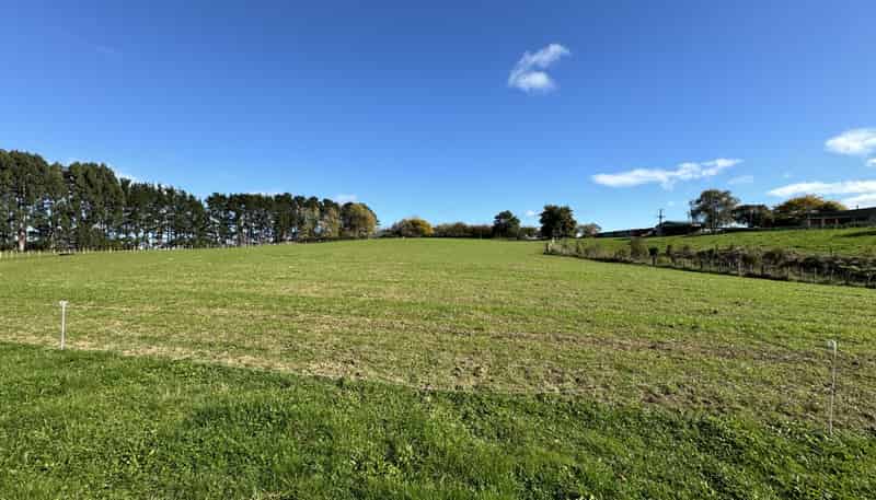 37 and 39 Tavistock Road, Koputaroa