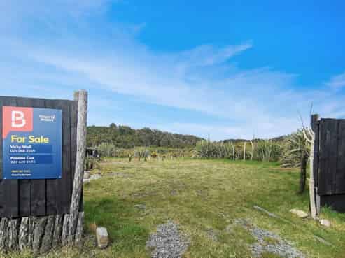 19 Victoria Street, Okarito