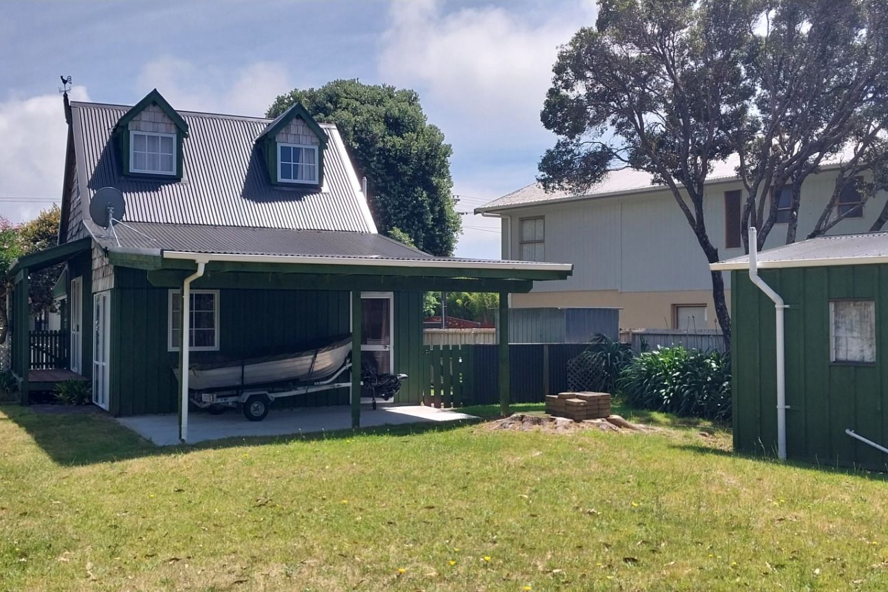 202 LINTON CRES, WHANGAMATA - Mehr