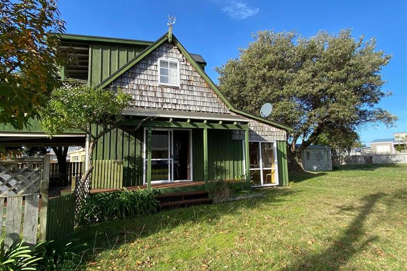 202 LINTON CRES, WHANGAMATA - Ansicht 6
