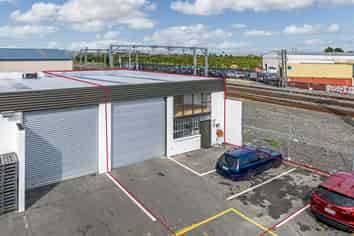Tidy central Manukau industrial unit