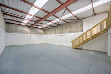 Tidy central Manukau industrial unit