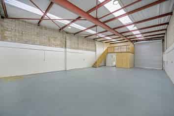 Tidy central Manukau industrial unit