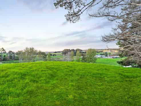 Lot 2/1781 State Highway 16 RD2, Waimauku