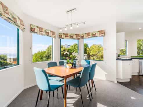 11 Monteith Grove, Brooklyn