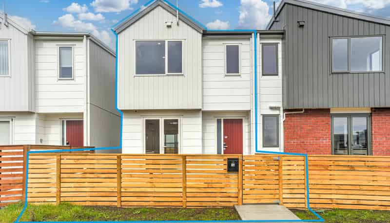 16 Corporal Street, Papakura