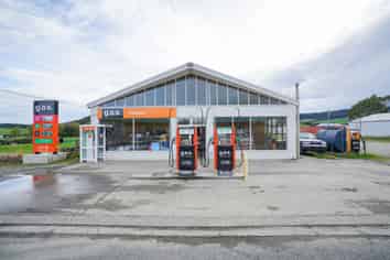 TOKANUI SERVICE CENTRE + LAND AND BUILDINGS