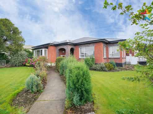 426 Tay Street, Turnbull Thomson Park