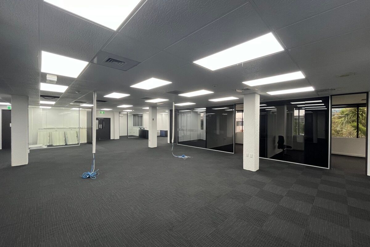 Competitively Priced Penrose Office - Vista 5