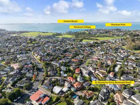 31 Wycherley Drive, Bucklands Beach