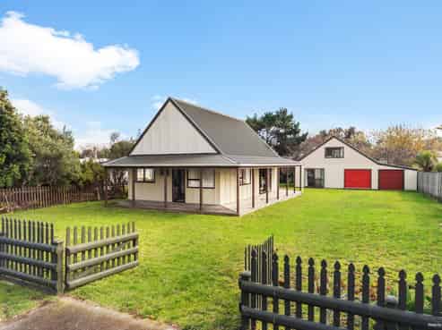5 Cordyline Road, Port Waikato