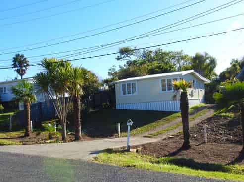 24 Tahatai Road, Oneroa
