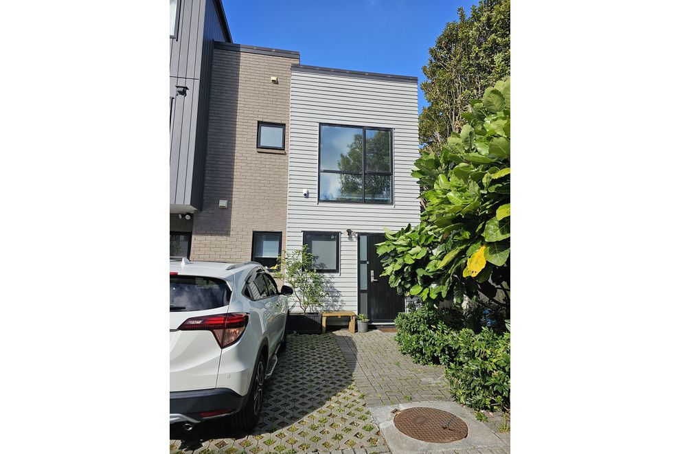 19 Waru Lane, Te Atatu Peninsula, Waitakere City For Rent