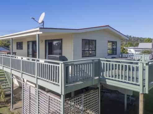 20 Oyster Drive, Cooks Beach