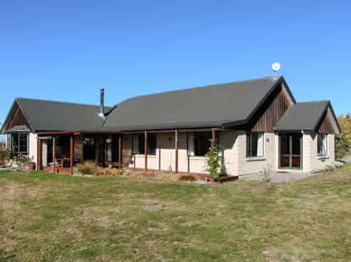 154 Spur Road, Hadlow