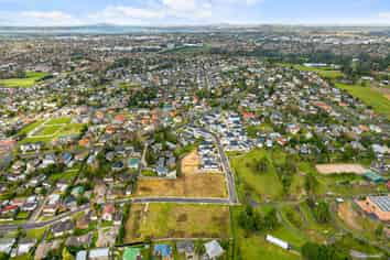 16 Monte Cristal Avenue, Swanson