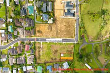 16 Monte Cristal Avenue, Swanson