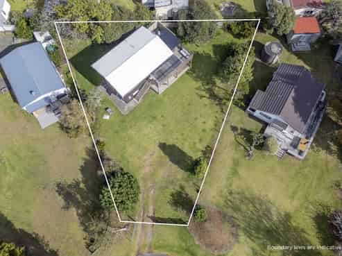 12 Hardy Place, Cooks Beach