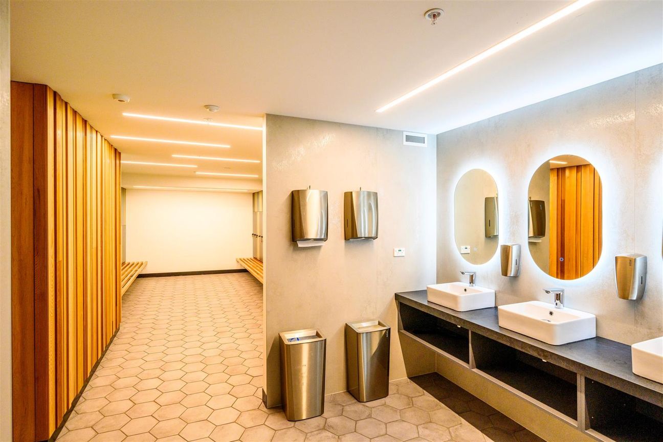 CBRE - A-Grade + Sustainability Credentials - Vista 5