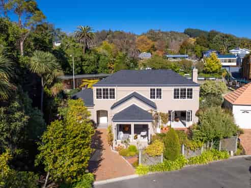 376 Trafalgar Square, Nelson City